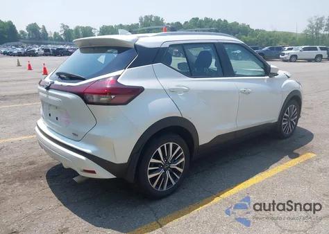2023 Nissan Kicks Sv Xtronic Cvt из США, поврежденный, VIN 3N1CP5CV4PL472828